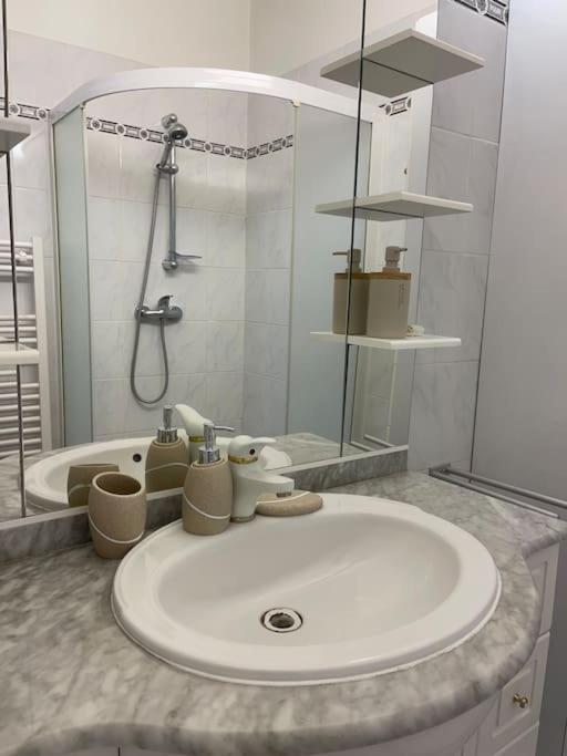 7Mn From The Center/ Pool/Parking Apartment Cannes Exterior foto